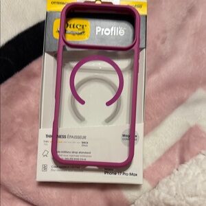 OtterBox Profile Magenta Case for iPhone 17 Pro Max